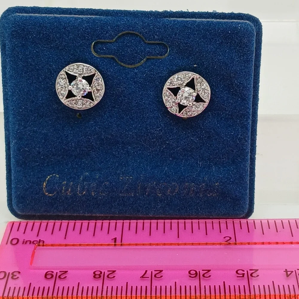 Vintage 1990s Cubic Zirconia Silver Tone‎ Geometric Round Stud Earrings New